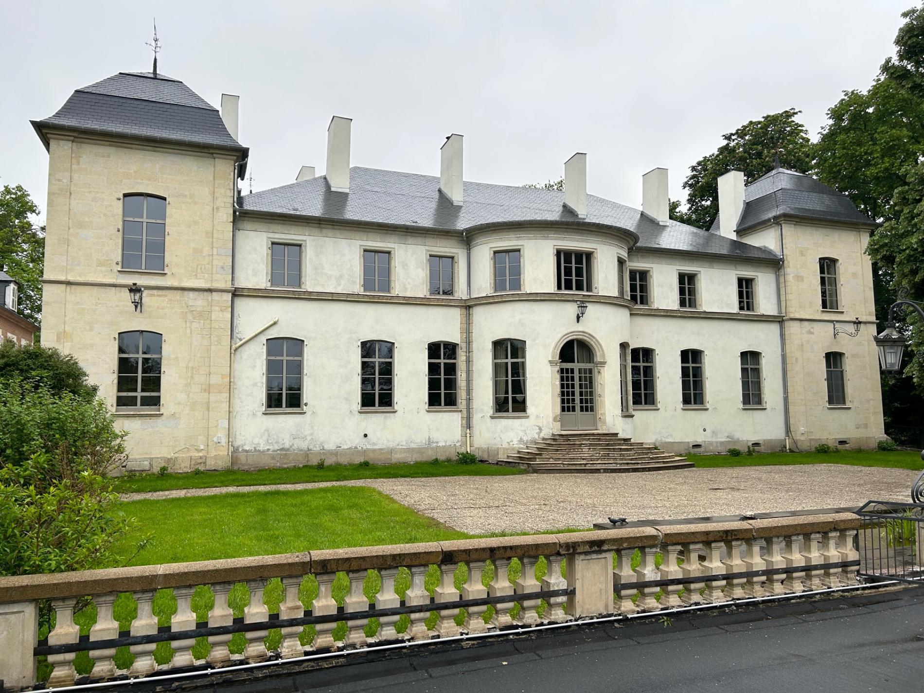 Ch&acirc;teau de Charmeil
